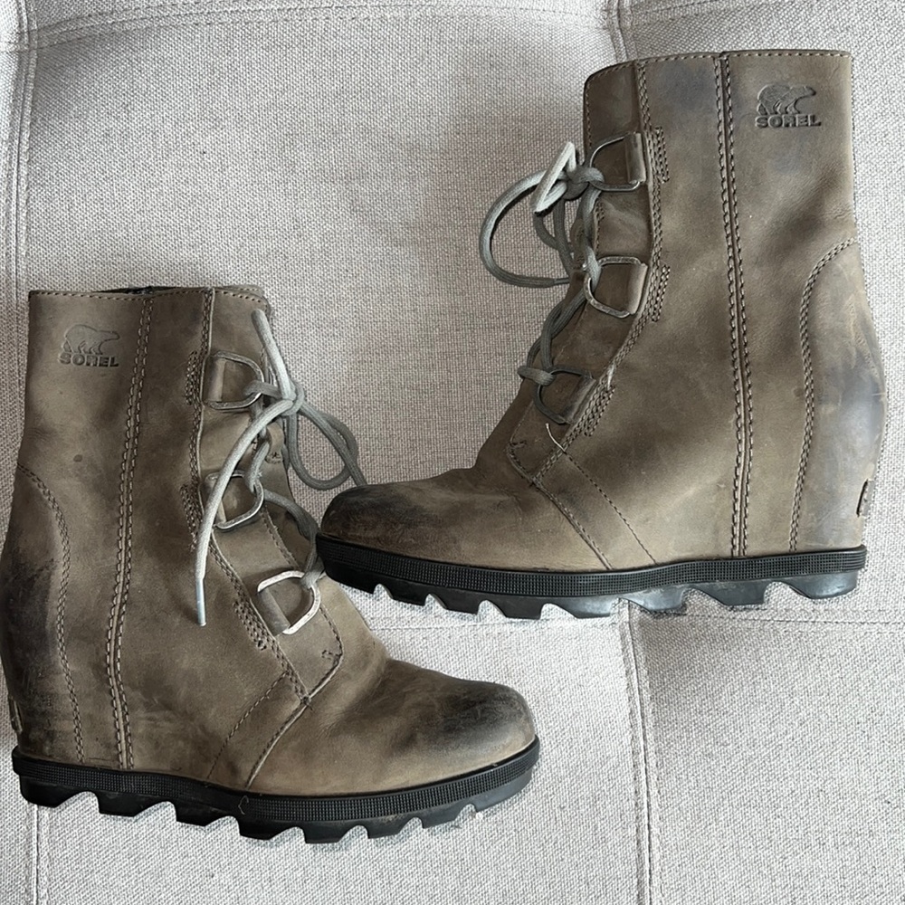 Sorel Women’s Joan of Arctic Wedge Bootie